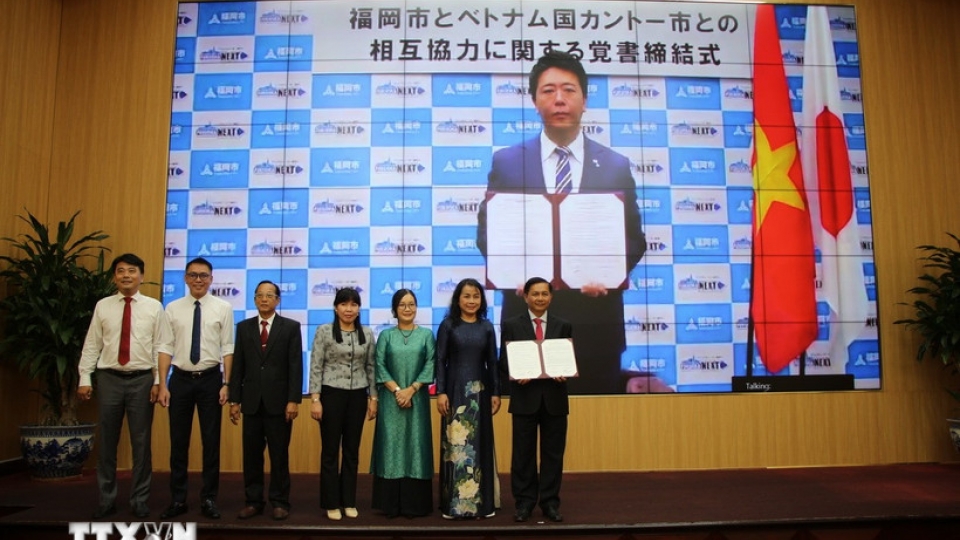 Can Tho and Fukuoka ink MoU on drainage cooperation, economic exchange